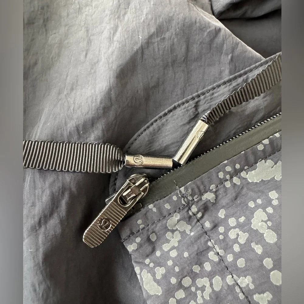 Limited Edition Lululemon collaboration with Soulcycle Size L/M Like New - Picture 14 of 15